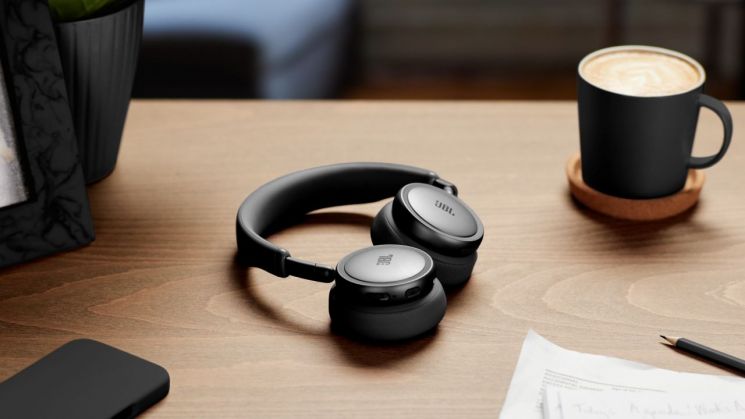 하만 'JBL 라이브 680NC'. 하만