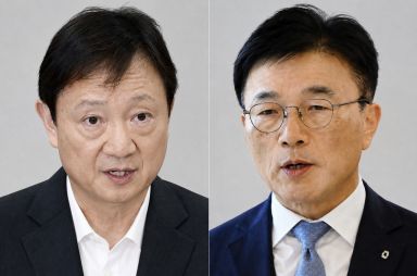 이찬진 금융감독원장(왼쪽)과 박상진 산업은행 회장.