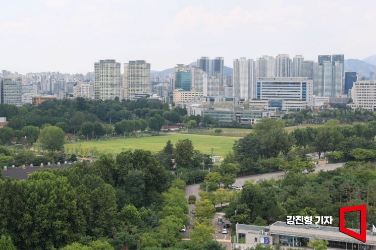 서울 용산공원 내 어린이정원 일대. 2026.8.18 강진형 기자