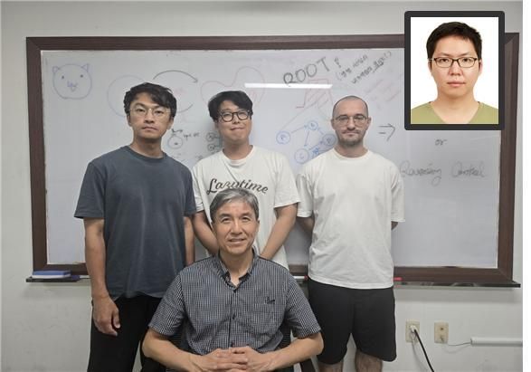 (앞줄) 조광현 교수, (뒷줄 왼쪽부터) 이종훈 박사, 장성훈 박사, 코빈 하퍼 박사과정생, (우측 상단) 김종완 박사. KAIST