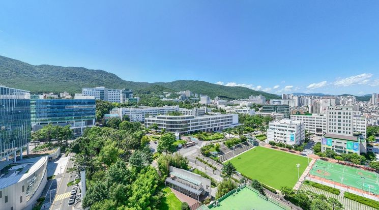 부산대, 미래산업 인재양성 본격화… AI대학·신설학부 출범