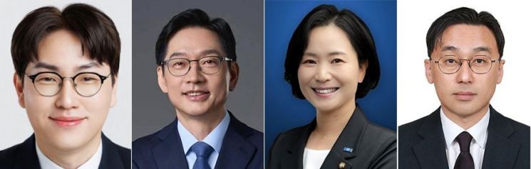 청와대는 이재명 대통령이 30일 국가인공지능전략위원회 부위원장에 하정우 전 AI수석(왼쪽부터)을 지명했다고 밝혔다. 또한 대통령 정무특별보좌관에 김경수 전 경남지사를, 대통령비서실 AI미래기획수석비서관에는 조국혁신당 이해민 의원을, 대통령비서실 메가프로젝트 보좌관에 이원주 기후환경부 에너지전환정책실장을 발탁했다고 밝혔다. 2026.8.30 연합뉴스