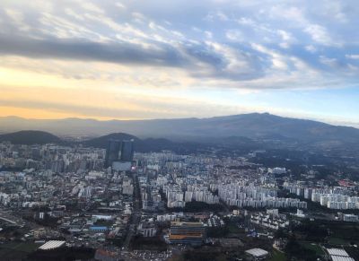 제주시내 전경.   박창원 기자