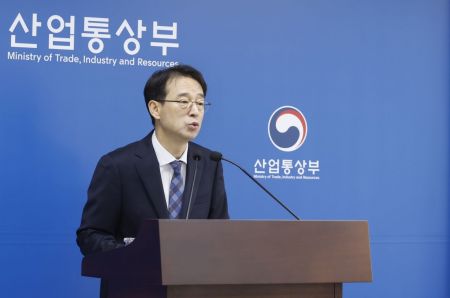 '또 역대 최대' 반도체 수출…"올해 전체 수출 1조달러 가능성 커"(종합)
