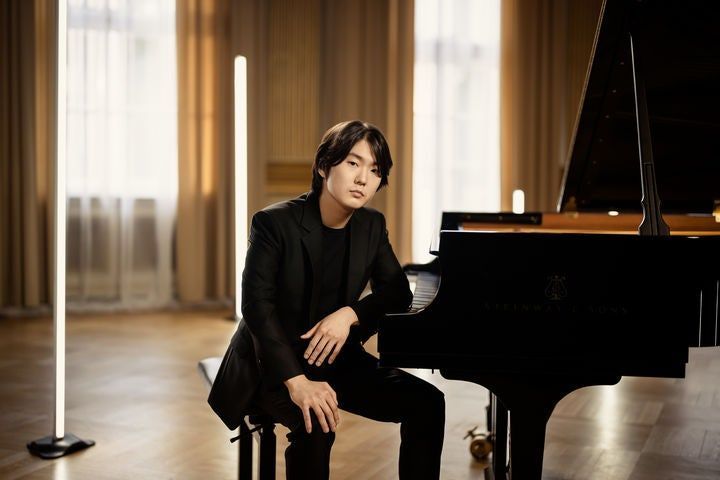 4일 키아프서울 기간 코엑스 오디토리움에서는 피아니스트 조성진이 참여하는 'Kiaf Classic'도 열린다.