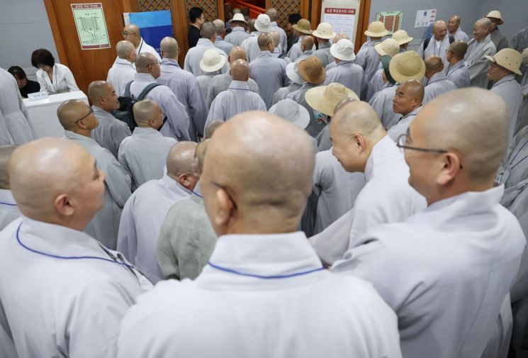 3일 종로구 한국불교역사문화기념관 내 전통문화예술공연장에서 열린 제38대 대한불교조계종 총무원장 선거. 연합뉴스