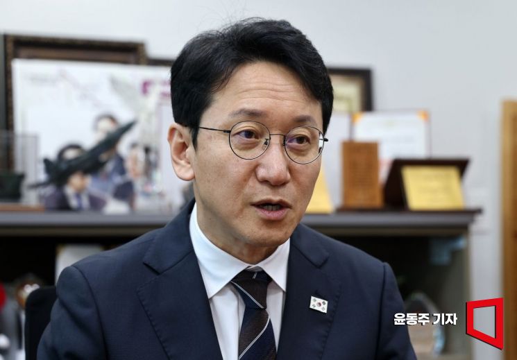 천준호 더불어민주당 원내운영수석부대표가 아시아경제와 인터뷰를 하고 있다. 윤동주 기자