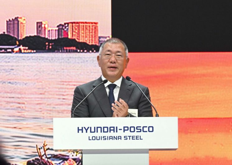 현대차그룹 정의선 회장이 기공식 환영사를 하고 있다. 현대제철
