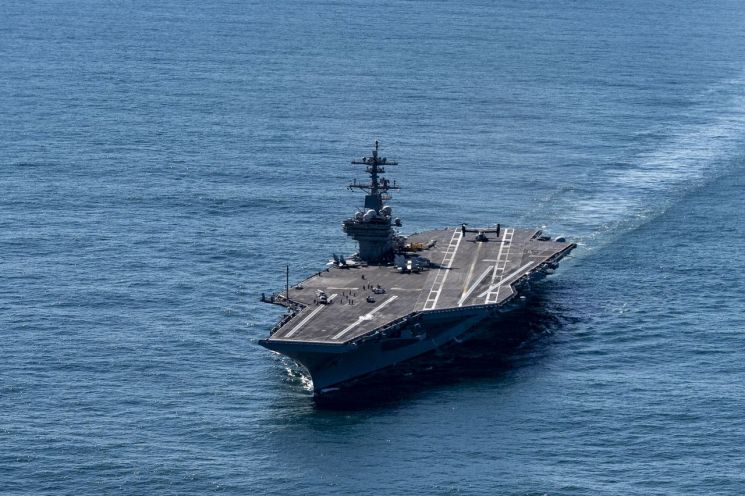 미군 항공모함 USS 조지 H.W. 부시함. (기사와 직접 관련 없음)