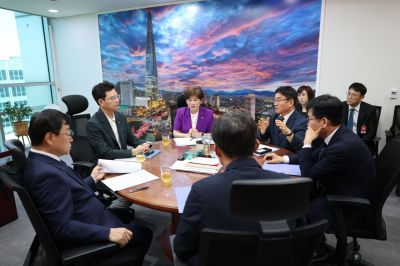 대한민국교육감협의회는 7일 국회를 방문해 지방교육재정교부금 개편에 대한 우려와 교육 현안을 전달했다. 교육감협 제공