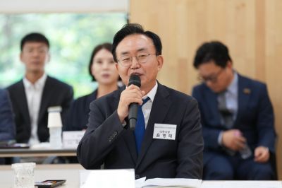 2026년 전국혁신도시(지구)협의회 정례회에서 윤병태 시장이 제19기 회장으로 선출됐다. 나주시 제공