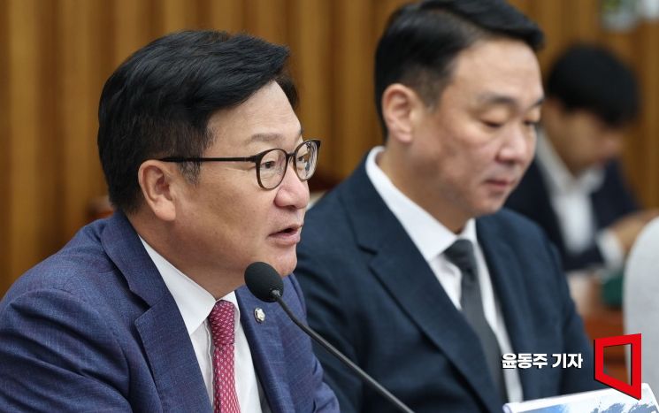 정점식 국민의힘 원내대표가 18일 국회에서 열린 원내대책회의에 참석해 발언을 하고 있다. 윤동주 기자