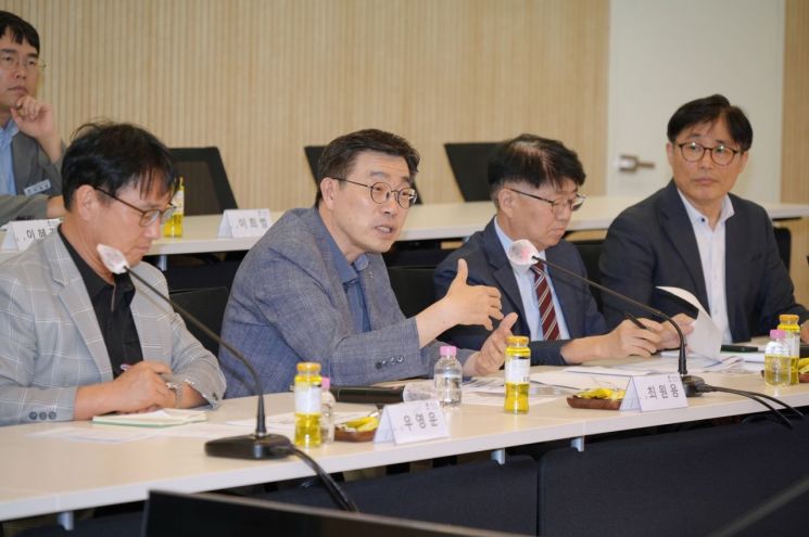 평택시, 반도체 소부장 기업 현장 챙긴다…예스티 찾아 성장 해법 논의