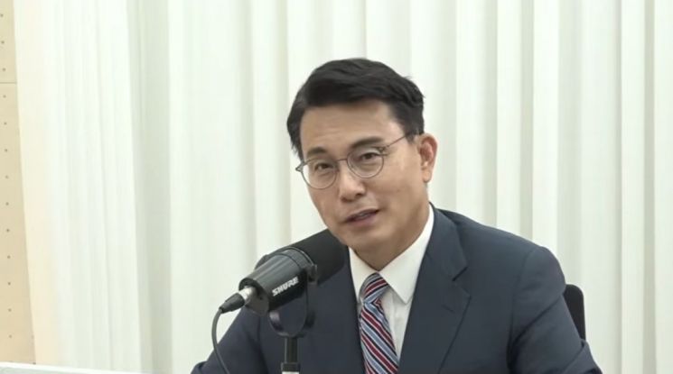윤상현 국민의힘 의원이 지난 22일 아시아경제 유튜브채널 '소종섭의 시사쇼'에 출연해 인터뷰하고 있다.