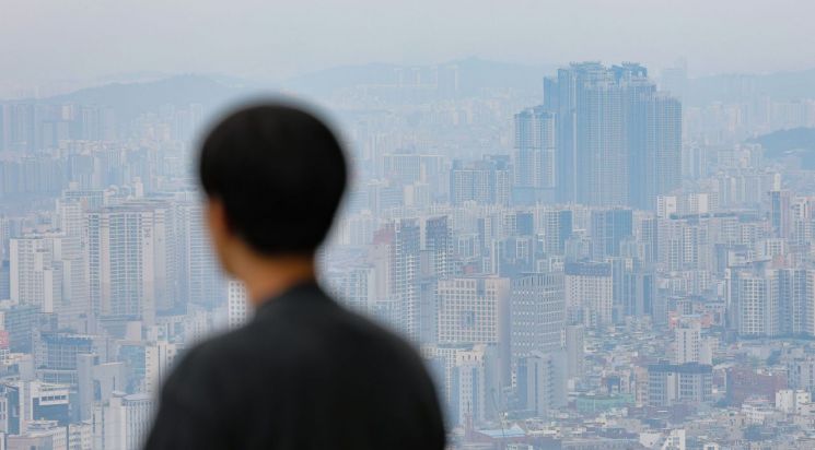 서울 남산에서 바라본 아파트 단지 모습. 연합뉴스