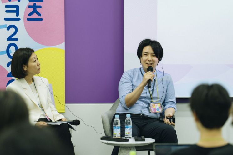 오이와 히로유키 경제산업성 상무·서비스그룹 문화창조산업과 과장보좌가 29일 도쿄에서 열린 '한·일 콘텐츠 공동제작 위크'에서 일본 정부의 콘텐츠 지원 방향을 이야기하고 있다./한국콘텐츠진흥원 도쿄비즈니스센터.