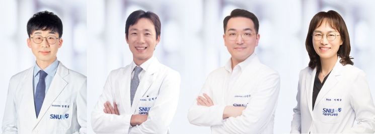 왼쪽부터 서울대병원 방사선종양학과 장범섭·김학재 교수, 심장혈관흉부외과 나권중 교수, 병리과 이혜승 교수. 서울대병원