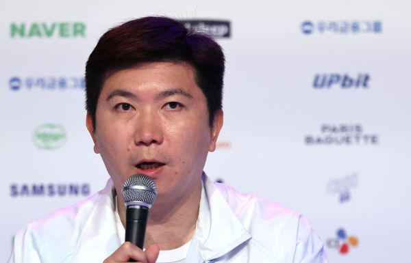 유승민 대한체육회장이 4일 일본 나고야 2026 아이치·나고야 아시안게임 코리아하우스에서 열린 한국 선수단 결산 기자회견에서 발언을 하고 있다. 나고야=연합뉴스