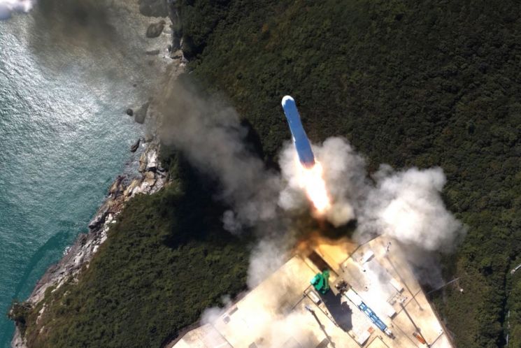 한국항공우주연구원은 7일 전남광주 고흥군 나로우주센터에서 발사되는 한국형 발사체 누리호의 모습을 영상으로 공개했다. 항우연 제공