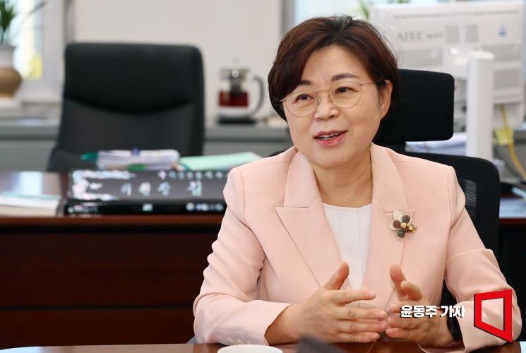 국회 성평등가족위원장인 김정재 국민의힘 의원