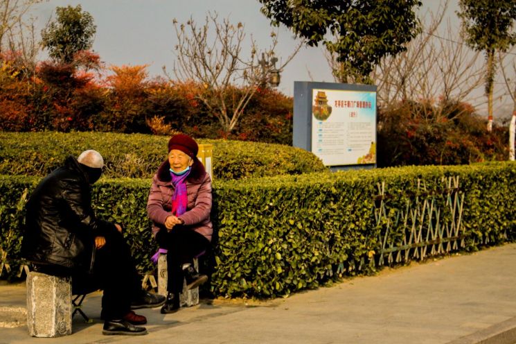 중국 휴머노이드 및 스마트 돌봄 로봇의 실제 상용화까지는 넘어야 할 산이 많다는 분석이 나왔다. 기사 이해를 돕기 위한 사진. 픽셀스.