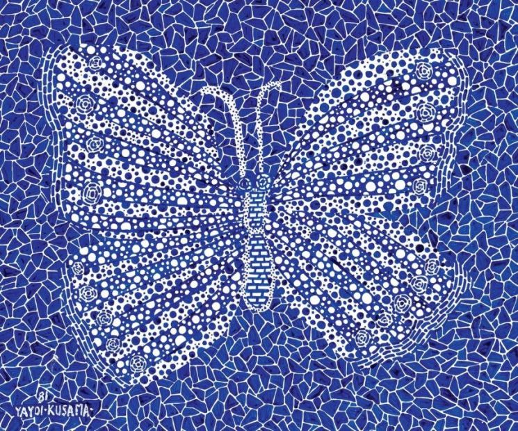 일본 현대미술가 야요이 쿠사마의 1981년작 '나비(Butterfly)'. 푸른색 그물무늬와 반복적인 점으로 나비의 형상을 표현한 작품. 케이옥션