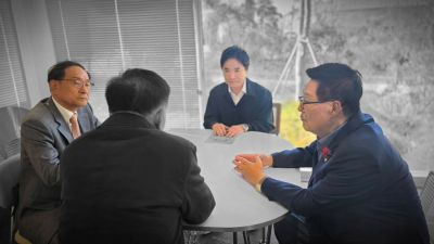 박지원 의원은 김대중 전남광주특별시 교육감을 직접 찾아가 완도 평생교육원 추진에 대한 교육청 차원의 긍정적인 검토를 요청했다. 박지원 의원실 제공