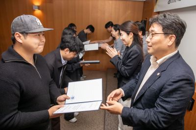 선배들의 후배 사랑… 동의대학교 직원동문회, 2026학년도 장학금 수여