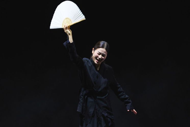 2025년 이자람 '눈, 눈, 눈' 공연 장면. (c)LG아트센터, Studio AL