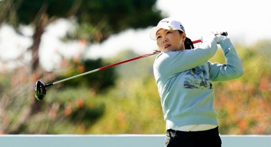 이정은3가 KLPGA 2026시즌 챔피언스 투어에서 상금왕을 차지했다. KLPGA 제공