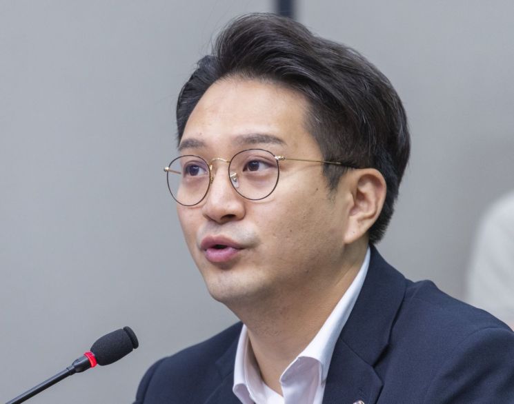 최고위원회의에서 발언하는 전용기 최고위원. 연합뉴스