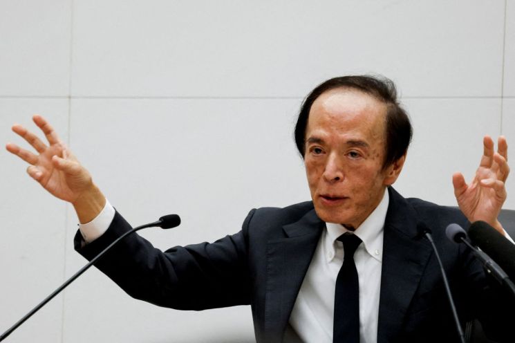 지난달 18일 일본 도쿄에서 열린 일본은행(BOJ) 정책 회의 후 기자회견에서 우에다 가즈오 총재가 발언하고 있다. 도쿄(일본)=로이터 연합뉴스.