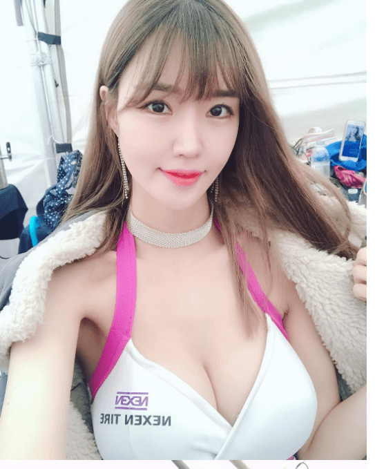 ㅇㅎ) 요즘 들어 더 핫한 E컵 레이싱모델