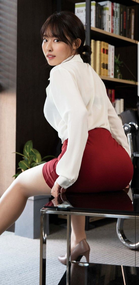 맥심 9월호 후즈댓걸 하느르(정하늘) 화보