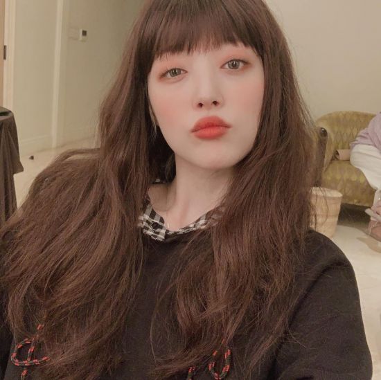 가슴노출 사고 後 인스타로 본 설리 근황.jpg