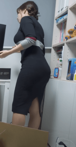 글래머 아나운서의 끝판왕 박신영