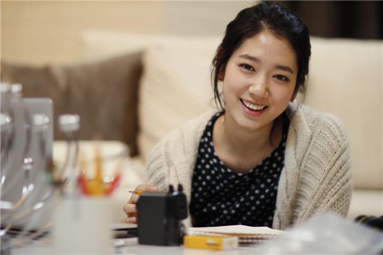 Actress Park Shin-hye [4HIM Entertainment]