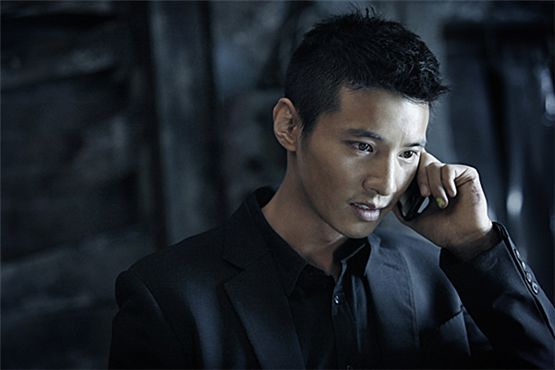 Korean actor Won Bin [Eden9 Entertainment]