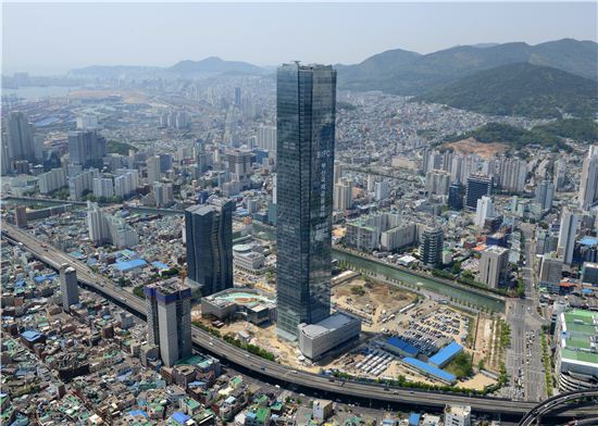 부산국제금융센터 문현혁신도시 복합개발 3650억 PF