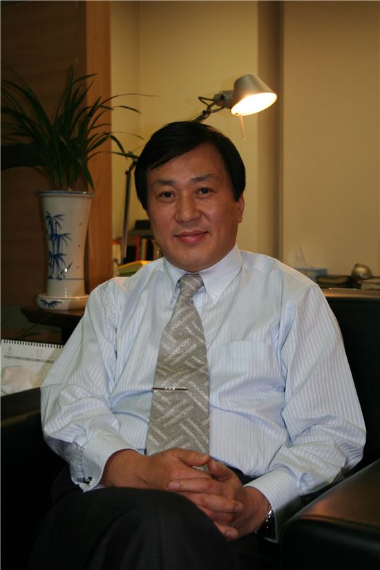 [부의승계]제이에스코퍼레이션, 오너家에 CB 저가 양도…수십억 차익 몰아줘