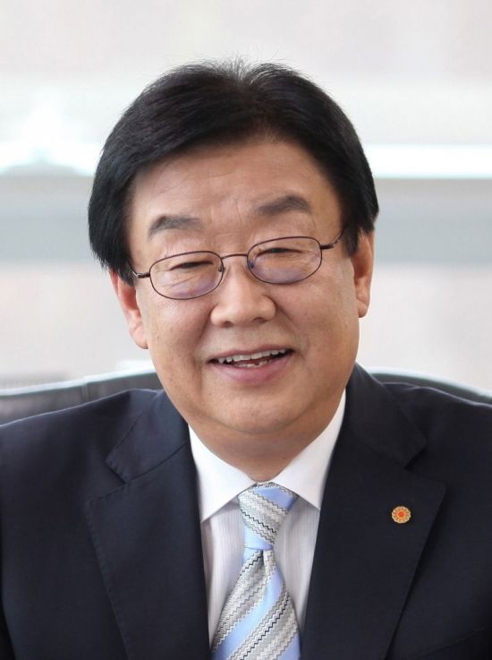 성과낸 보험사 CEO 연임 행렬…"조직 안정 우선"(종합)