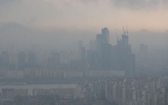 [오늘날씨] When the cold goes away, fine dust rises…  Central and Jeju snow and rain at night