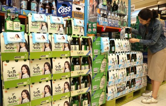 담배 8,000 원 나이오나 … 주류 광고 모델 사진 첨부 금지 추진