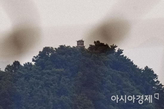 '6·30' 1주년 조용한 靑…'사상누각' 남북관계 해법 고심