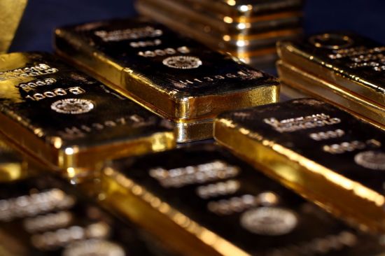 국제 금값, 일주일만에 온스당 2000달러 다시 넘어