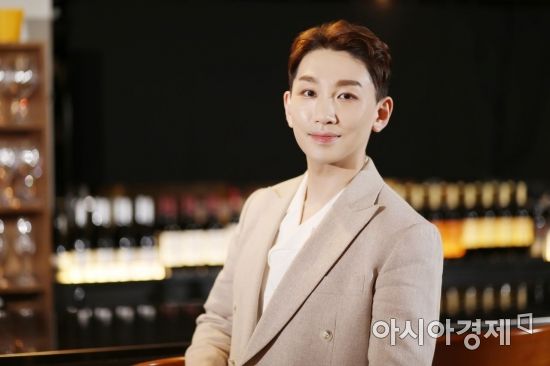 [인터뷰]김호영, Mad Sexy Cool and 호이리시