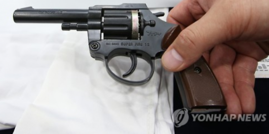 자신이 쏜 장난감 총에 맞은 남성, 요로감염→10일 만에 사망 