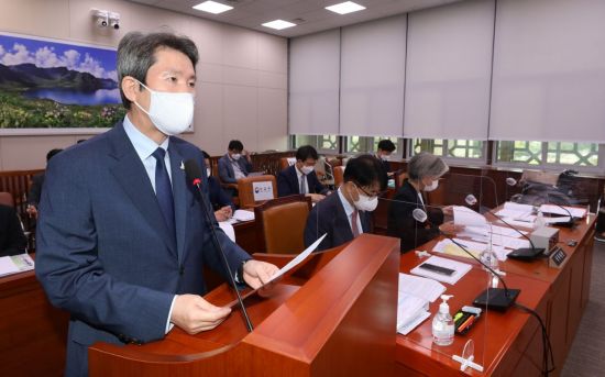 이인영 “한미 냉전 동맹 ‘의 표현에 이례적 반박 … 미”안보 · 인권 · 경제 포괄적 협력 “