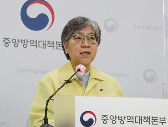 코로나 신규확진 89명…나흘만에 두 자릿수