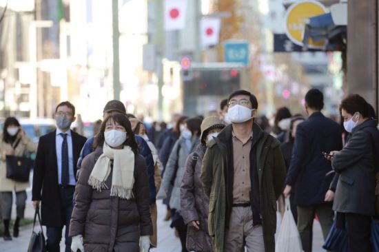“하루 100 명 사망”… 일본 코로나 19 확산 우려